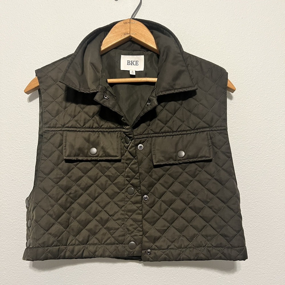 BKE Vest Women's Small Olive Green Quilted Snap Front Cropped